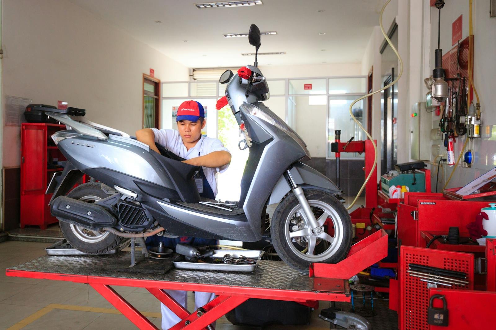 South Florida Customz: Your One-Stop Tire Shop in Lauderhill, FL