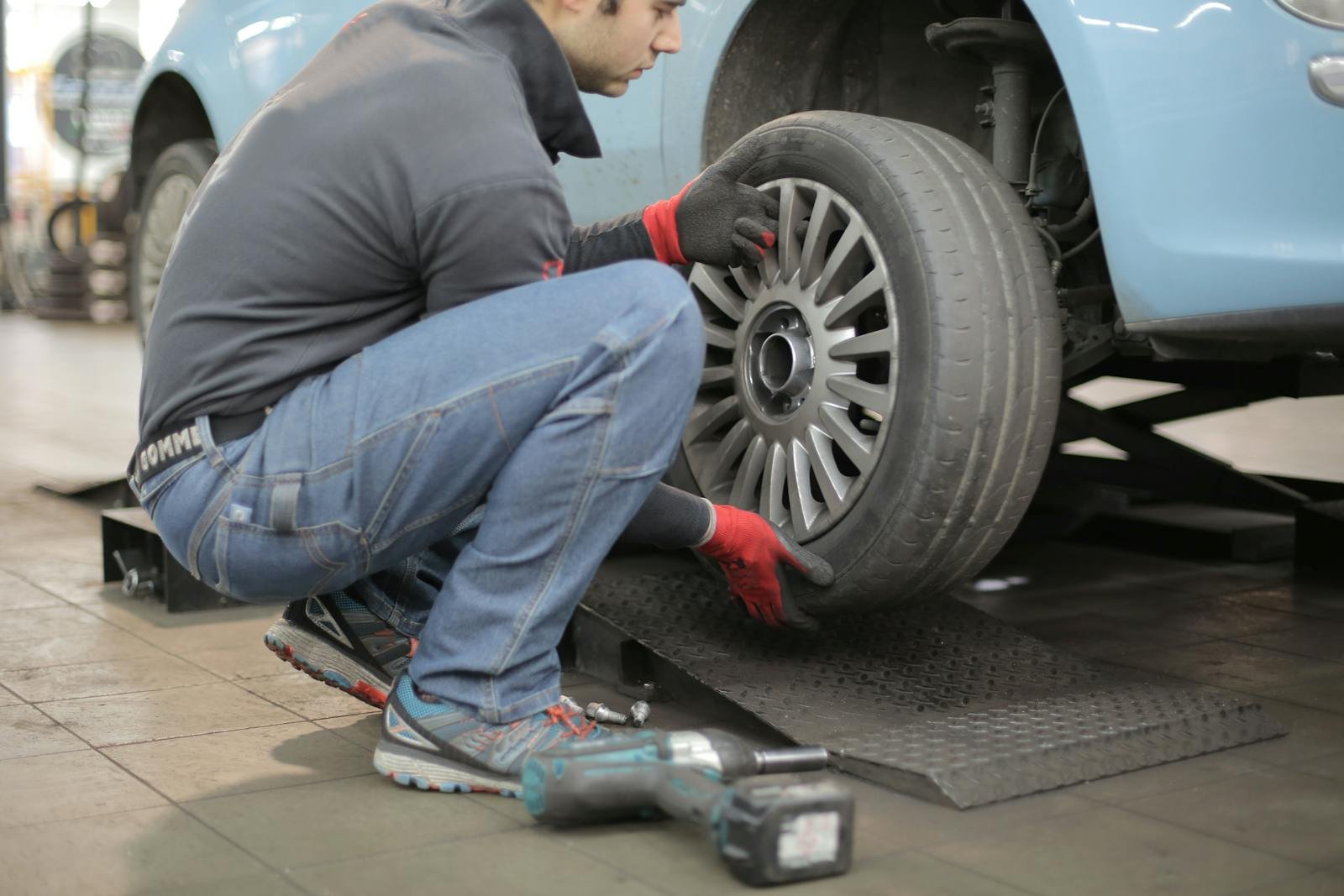 How to Know if You Need a Tire Alignment: South Florida Customz Guide for Lauderhill