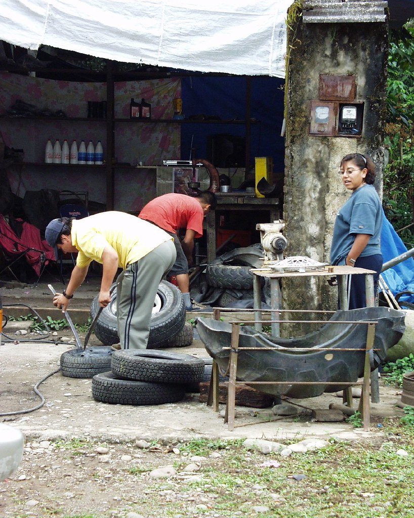 How South Florida Customz Provides Expert Tire Service in Lauderhill, FL
